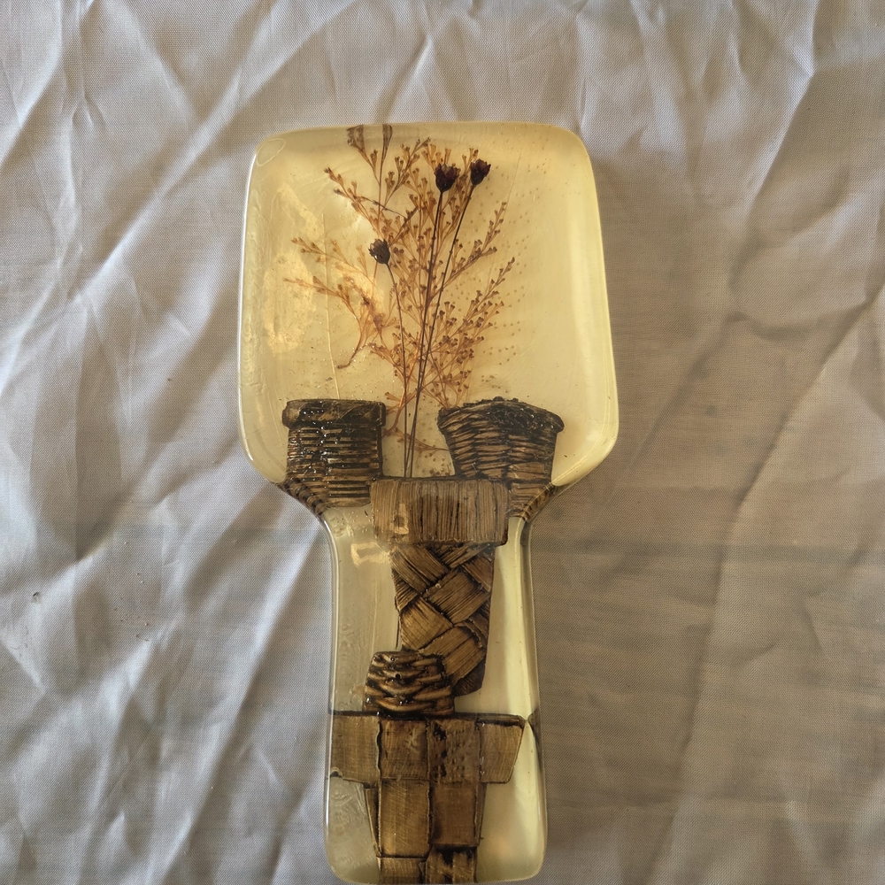 Vintage Resin Floral Wall Decor